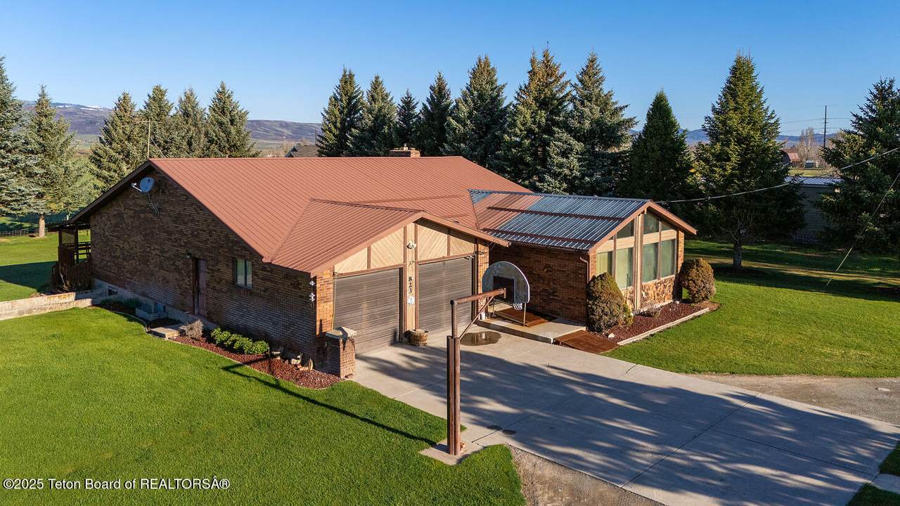 823 Allred Road - Photo 1