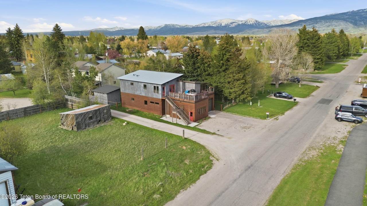 https://bt-photos.global.ssl.fastly.net/teton/1280_boomver_1_26-1080-2.jpg