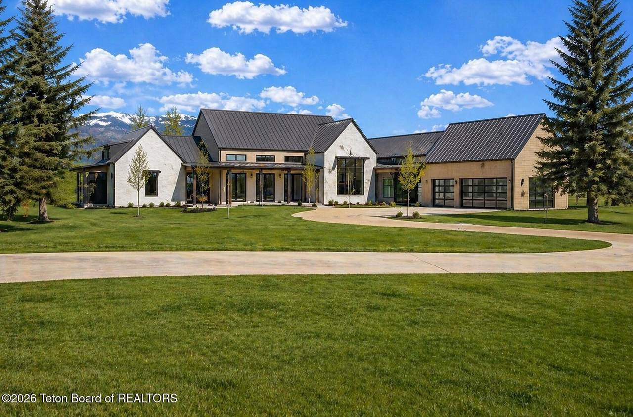 9401 Basin Drive - Photo 1