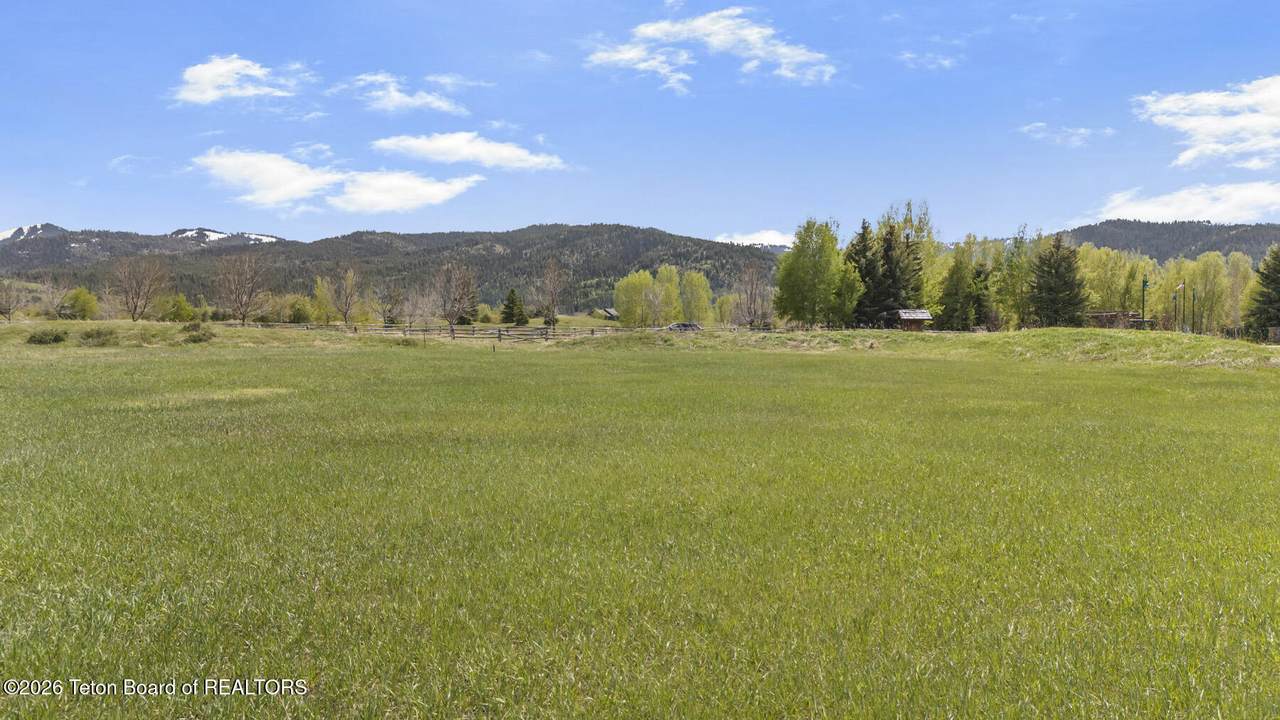 https://bt-photos.global.ssl.fastly.net/teton/1280_boomver_1_26-1092-2.jpg