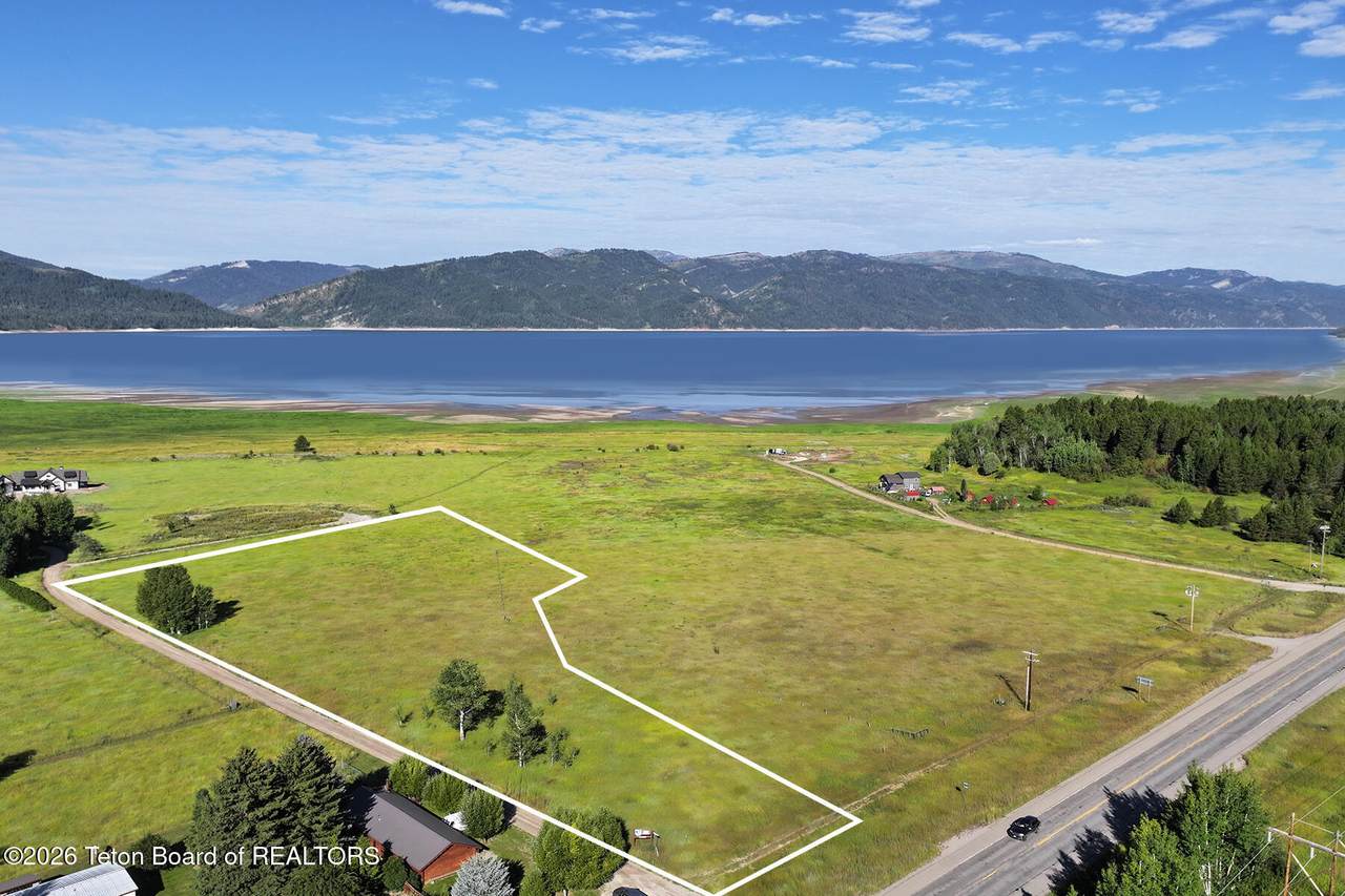 LOT 10 Palisades Dr - Photo 1