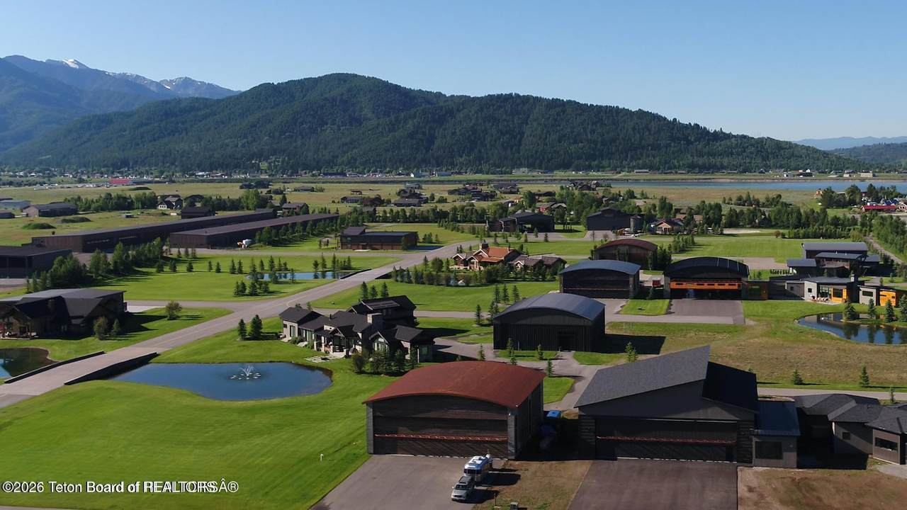 https://bt-photos.global.ssl.fastly.net/teton/1280_boomver_1_26-1166-2.jpg