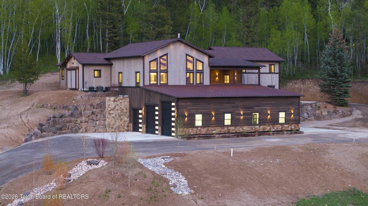 436 Stewart Creek Road - Photo 1