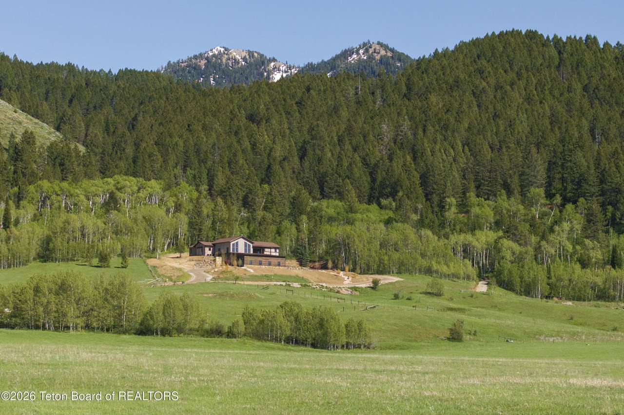 https://bt-photos.global.ssl.fastly.net/teton/1280_boomver_1_26-1204-2.jpg