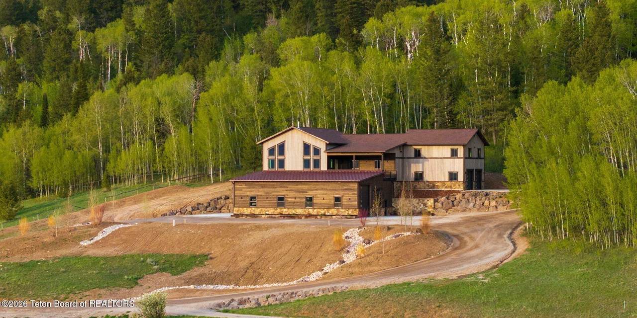 https://bt-photos.global.ssl.fastly.net/teton/1280_boomver_1_26-1204-2.jpg