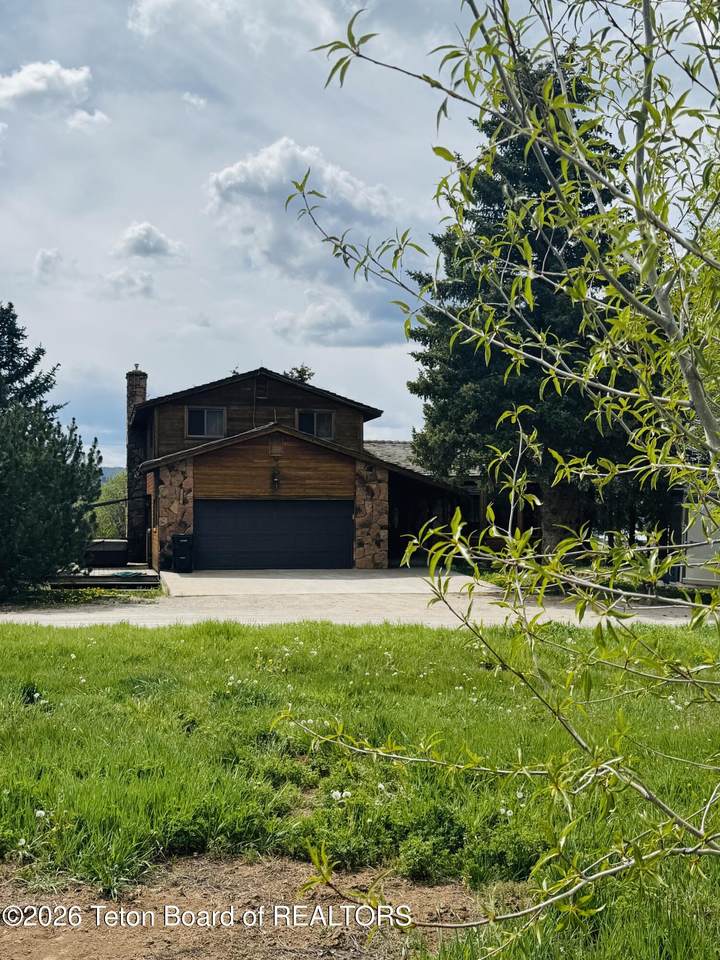 https://bt-photos.global.ssl.fastly.net/teton/1280_boomver_1_26-1234-2.jpg