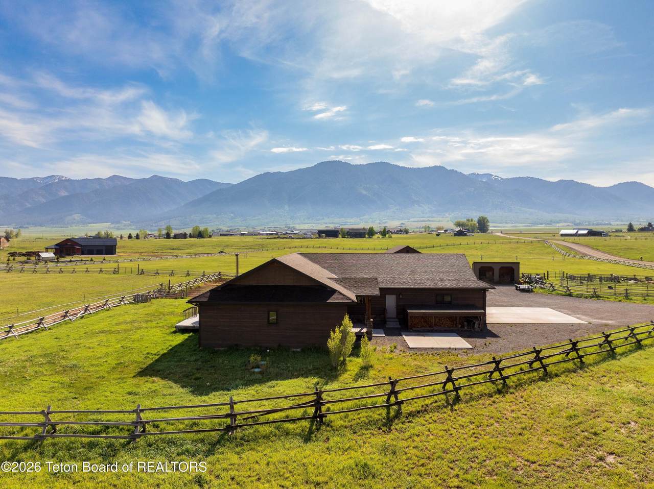 https://bt-photos.global.ssl.fastly.net/teton/1280_boomver_1_26-1263-2.jpg