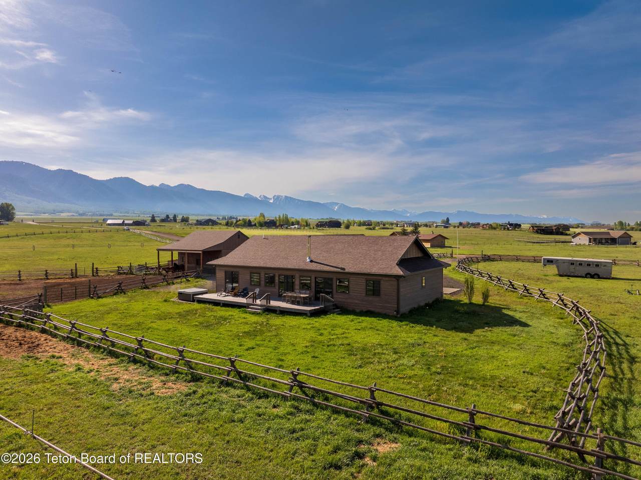 https://bt-photos.global.ssl.fastly.net/teton/1280_boomver_1_26-1263-2.jpg