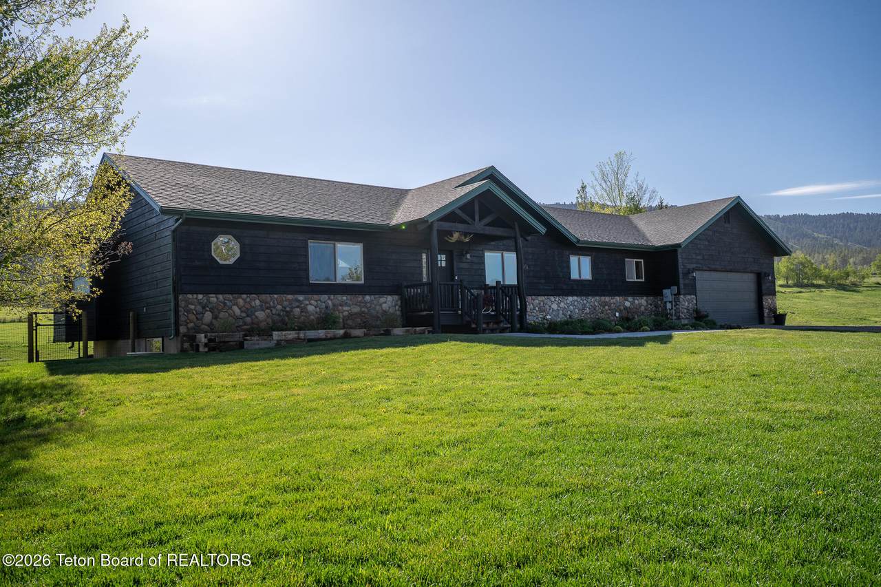 87 Southridge Drive - Photo 1