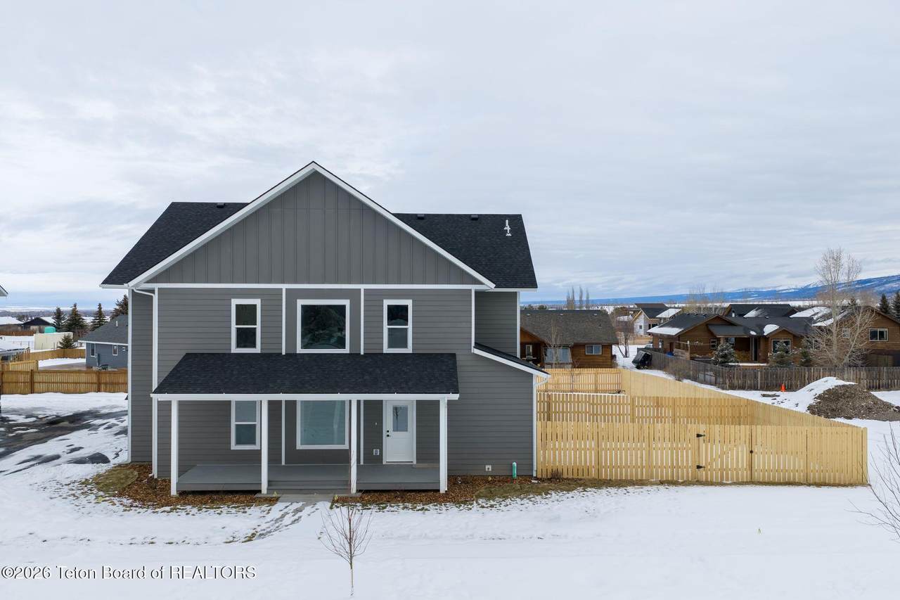 211 Birch Street - Photo 1