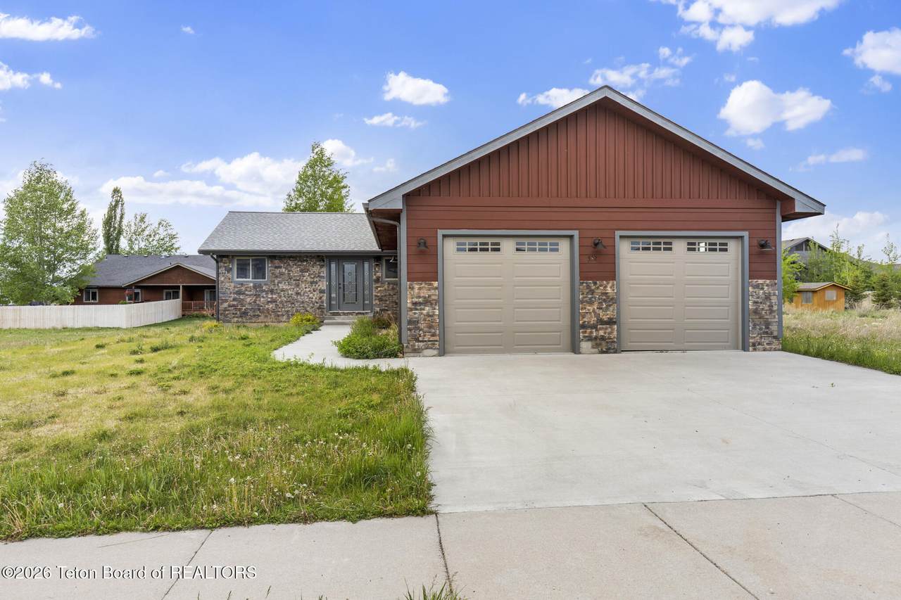 https://bt-photos.global.ssl.fastly.net/teton/1280_boomver_1_26-1319-2.jpg