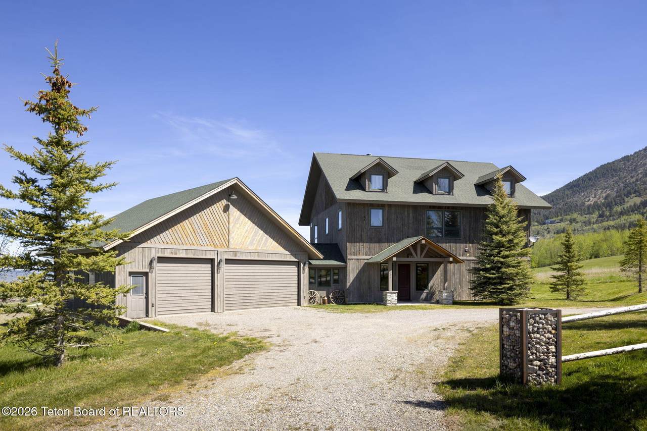 https://bt-photos.global.ssl.fastly.net/teton/1280_boomver_1_26-1325-2.jpg