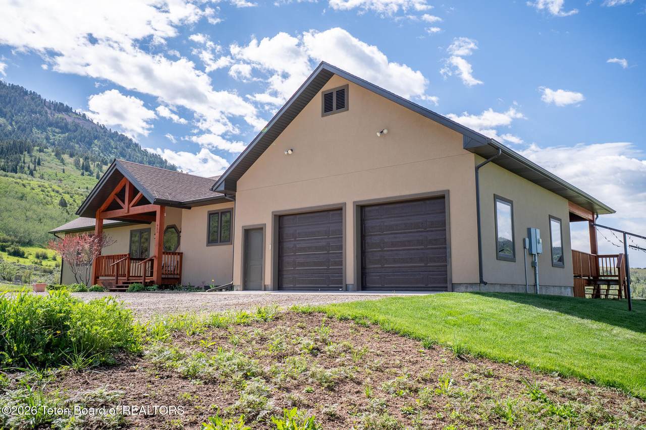 651 Indian Hollow Lane - Photo 1