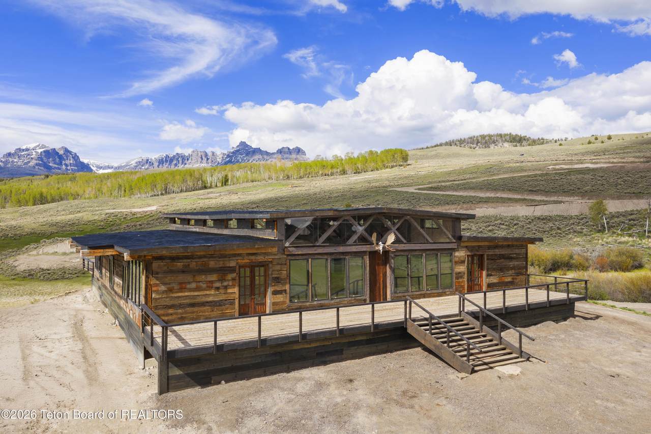 https://bt-photos.global.ssl.fastly.net/teton/1280_boomver_1_26-1330-2.jpg