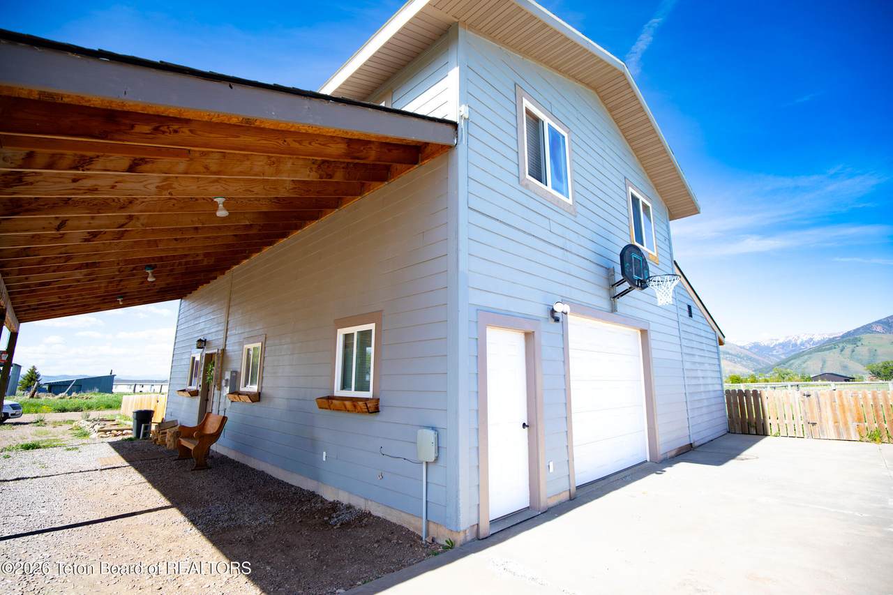 https://bt-photos.global.ssl.fastly.net/teton/1280_boomver_1_26-1352-2.jpg