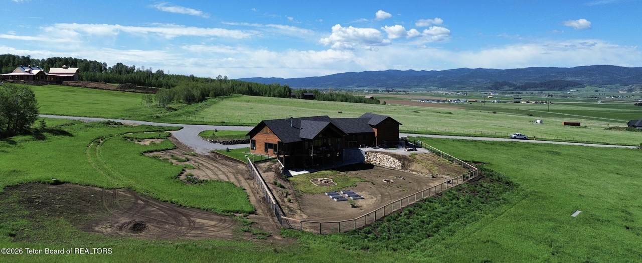 https://bt-photos.global.ssl.fastly.net/teton/1280_boomver_1_26-1371-2.jpg