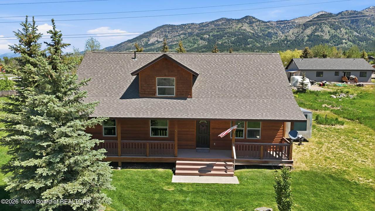 47 Holly Drive - Photo 1