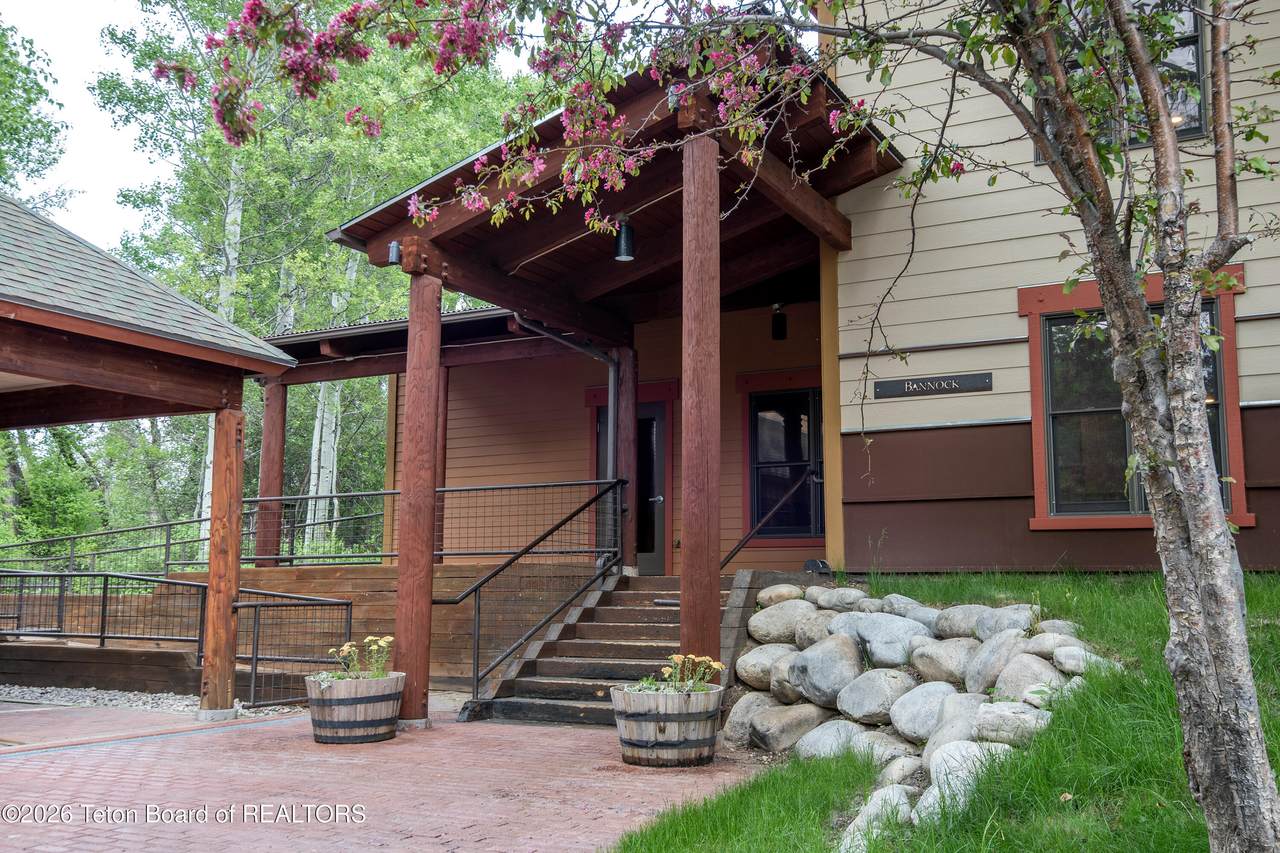 2740 Shadowmoon Lane - Photo 1