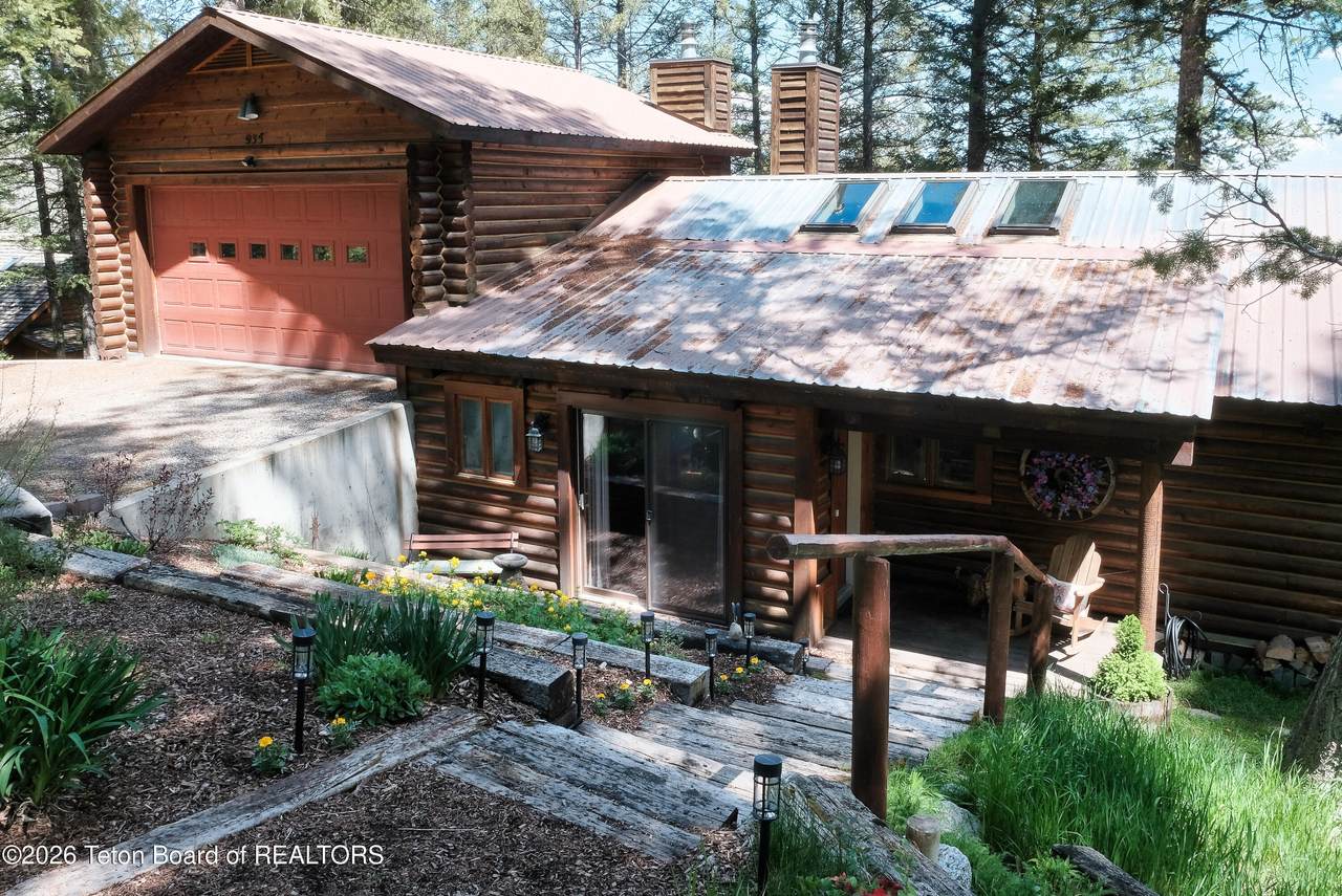 https://bt-photos.global.ssl.fastly.net/teton/1280_boomver_1_26-1404-2.jpg