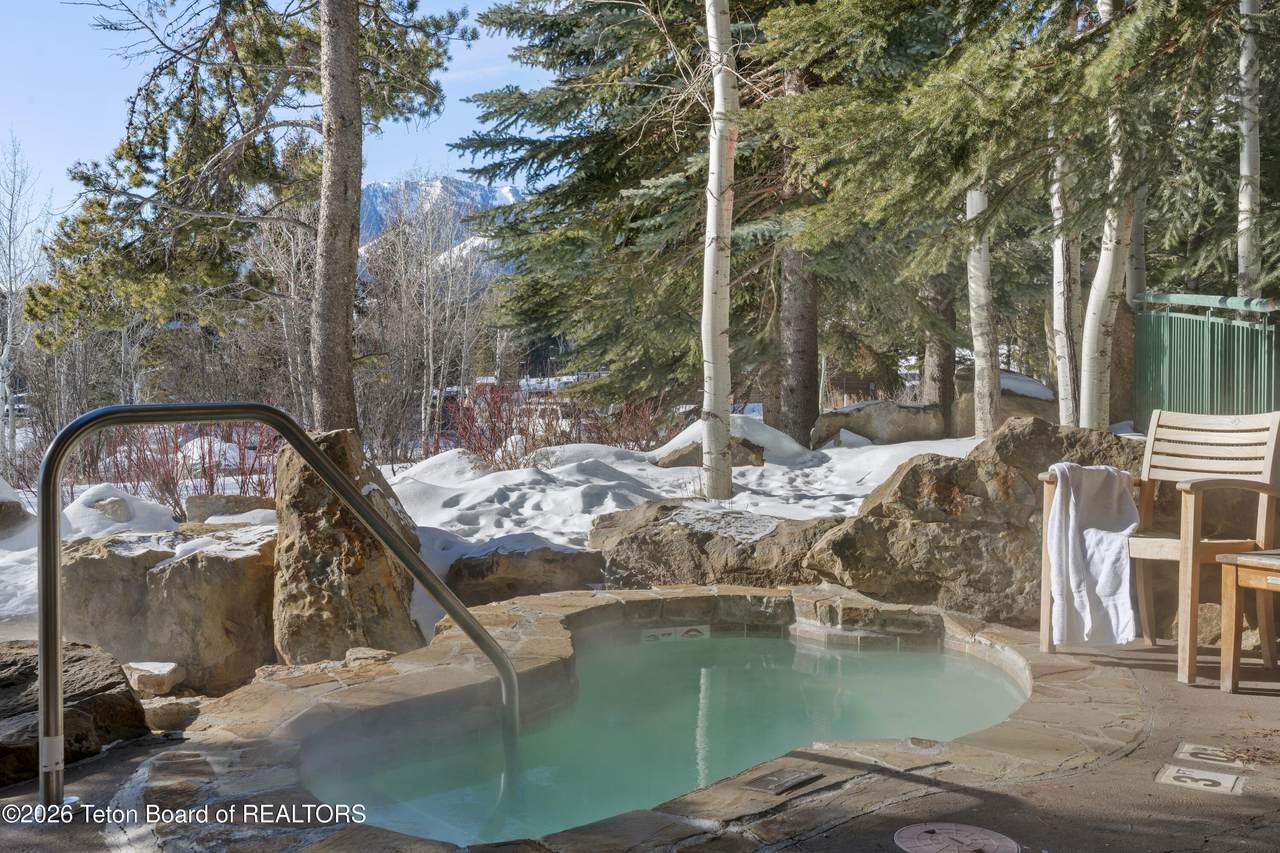 https://bt-photos.global.ssl.fastly.net/teton/1280_boomver_1_26-1459-2.jpg