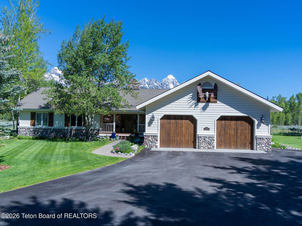 https://bt-photos.global.ssl.fastly.net/teton/1280_boomver_1_26-1462-2.jpg