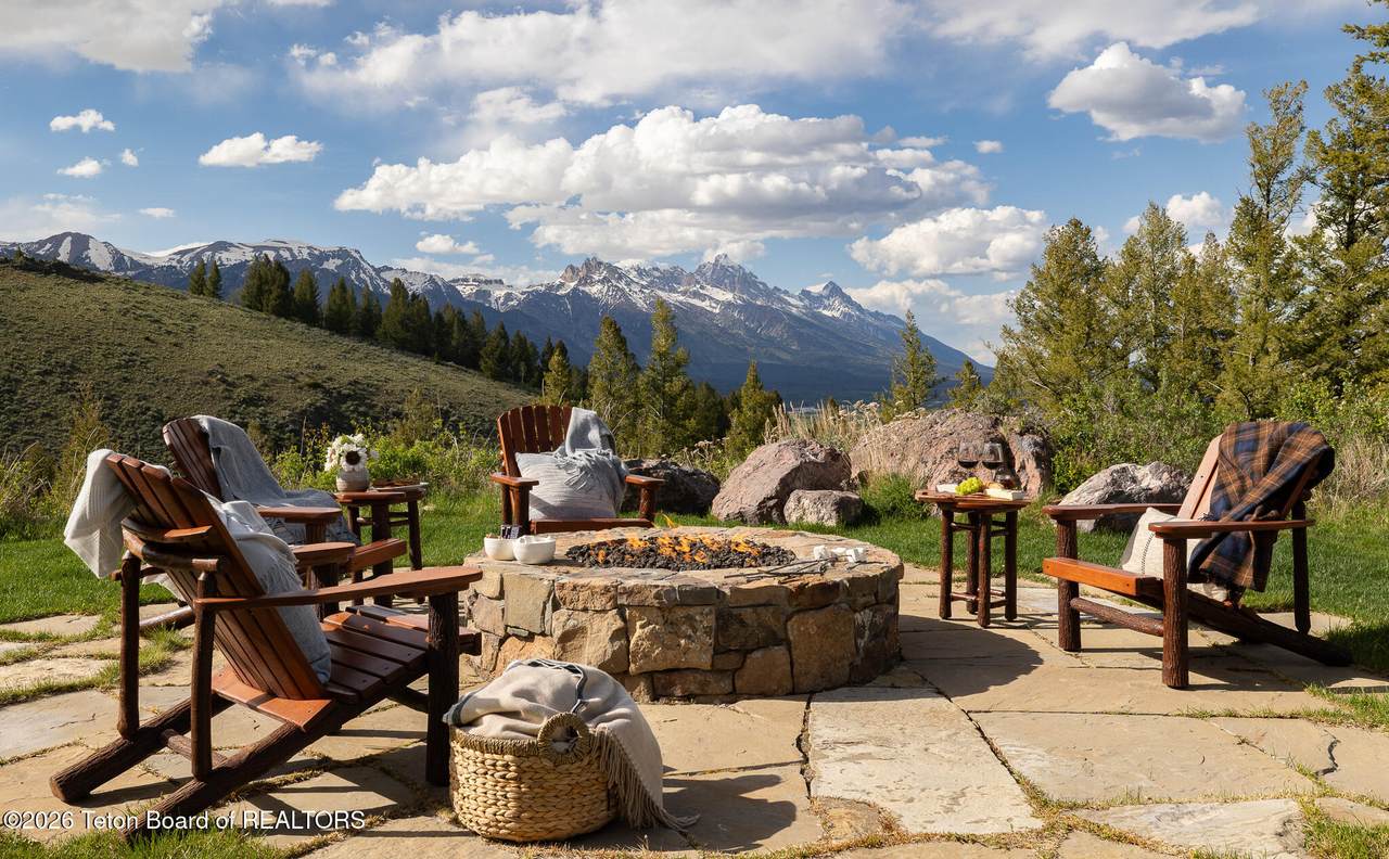 https://bt-photos.global.ssl.fastly.net/teton/1280_boomver_1_26-1489-2.jpg
