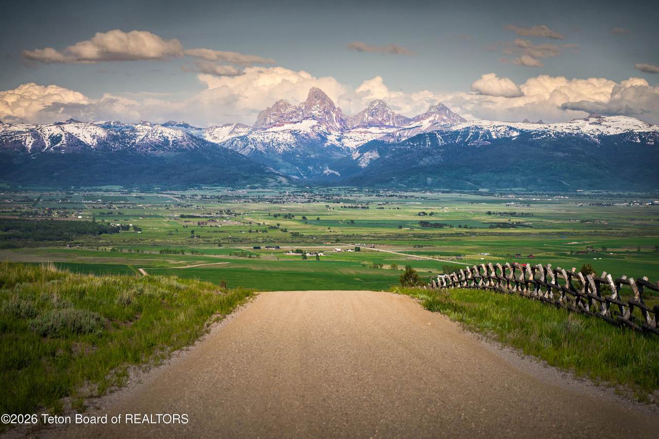 https://bt-photos.global.ssl.fastly.net/teton/1280_boomver_1_26-1500-2.jpg