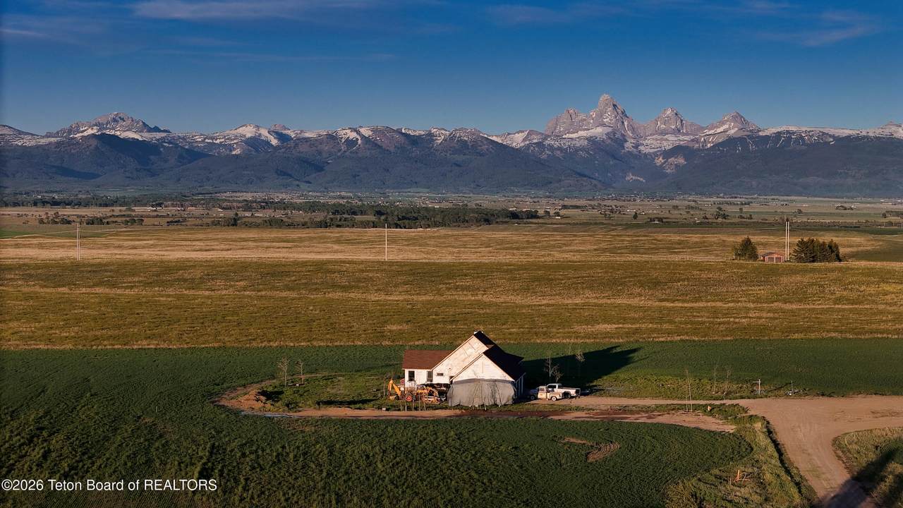 https://bt-photos.global.ssl.fastly.net/teton/1280_boomver_1_26-1537-2.jpg