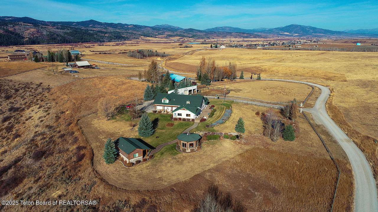 https://bt-photos.global.ssl.fastly.net/teton/1280_boomver_1_26-1554-2.jpg