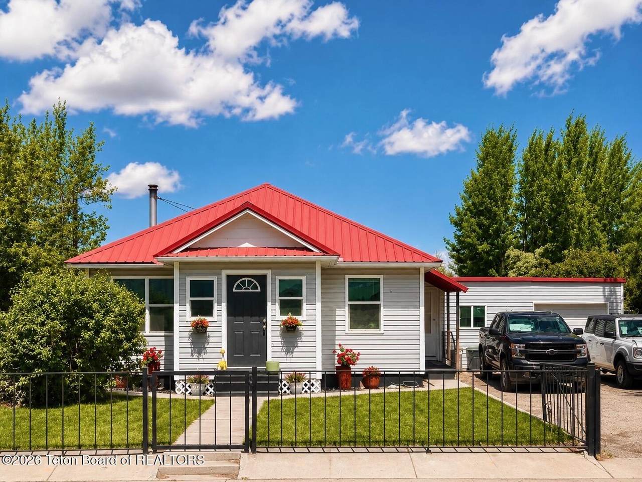 520 Main Street - Photo 1