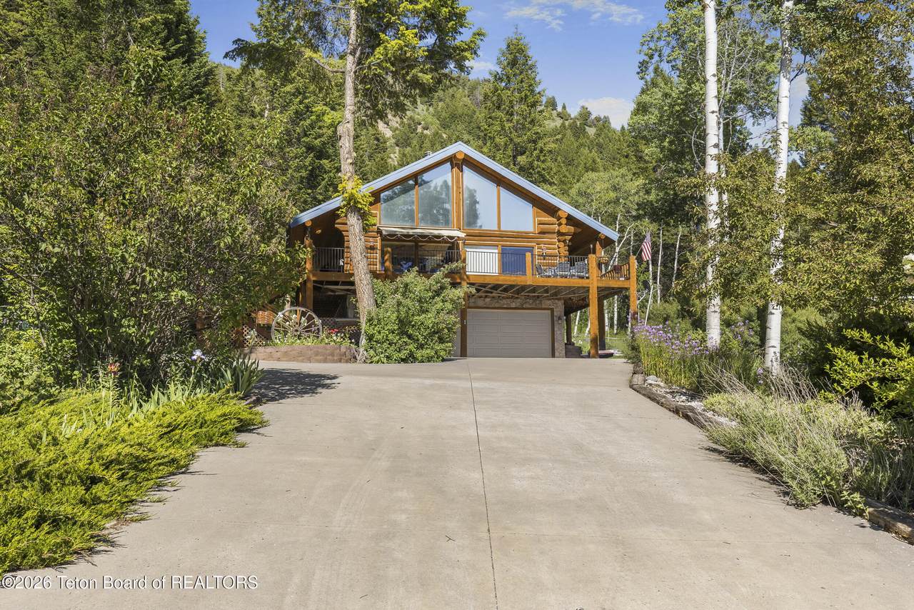 https://bt-photos.global.ssl.fastly.net/teton/1280_boomver_1_26-1582-2.jpg