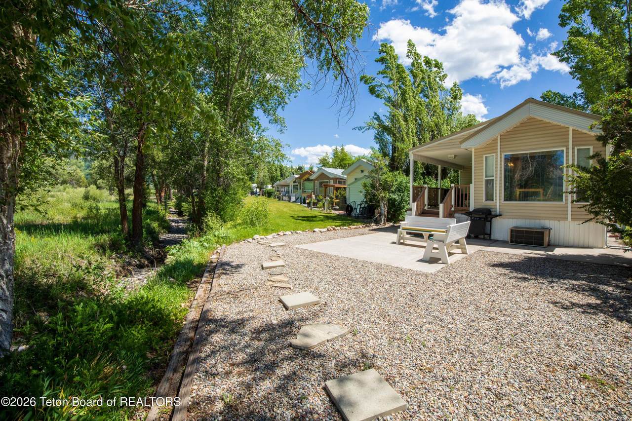 453 Rim Road - Photo 1