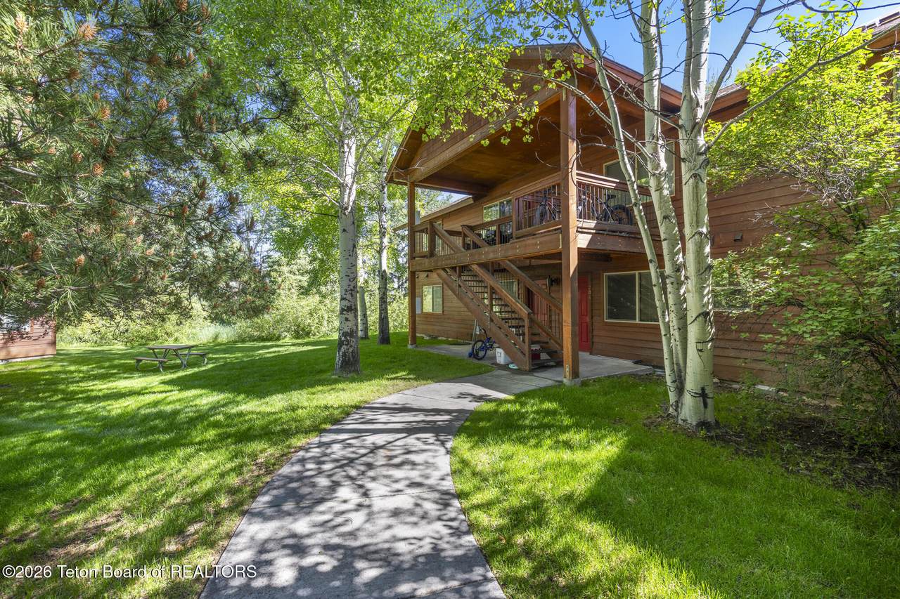 220 Homestead Road - Photo 1
