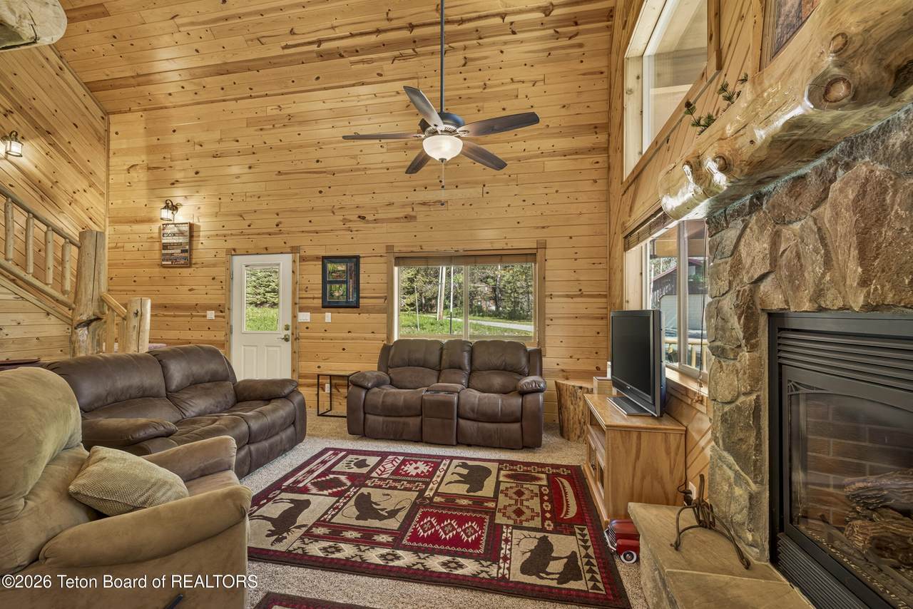 https://bt-photos.global.ssl.fastly.net/teton/1280_boomver_1_26-1640-2.jpg