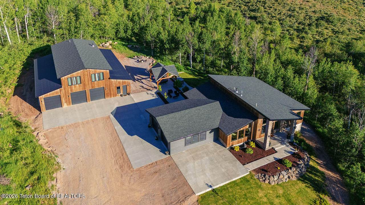 340 Hitching Rail Road - Photo 1