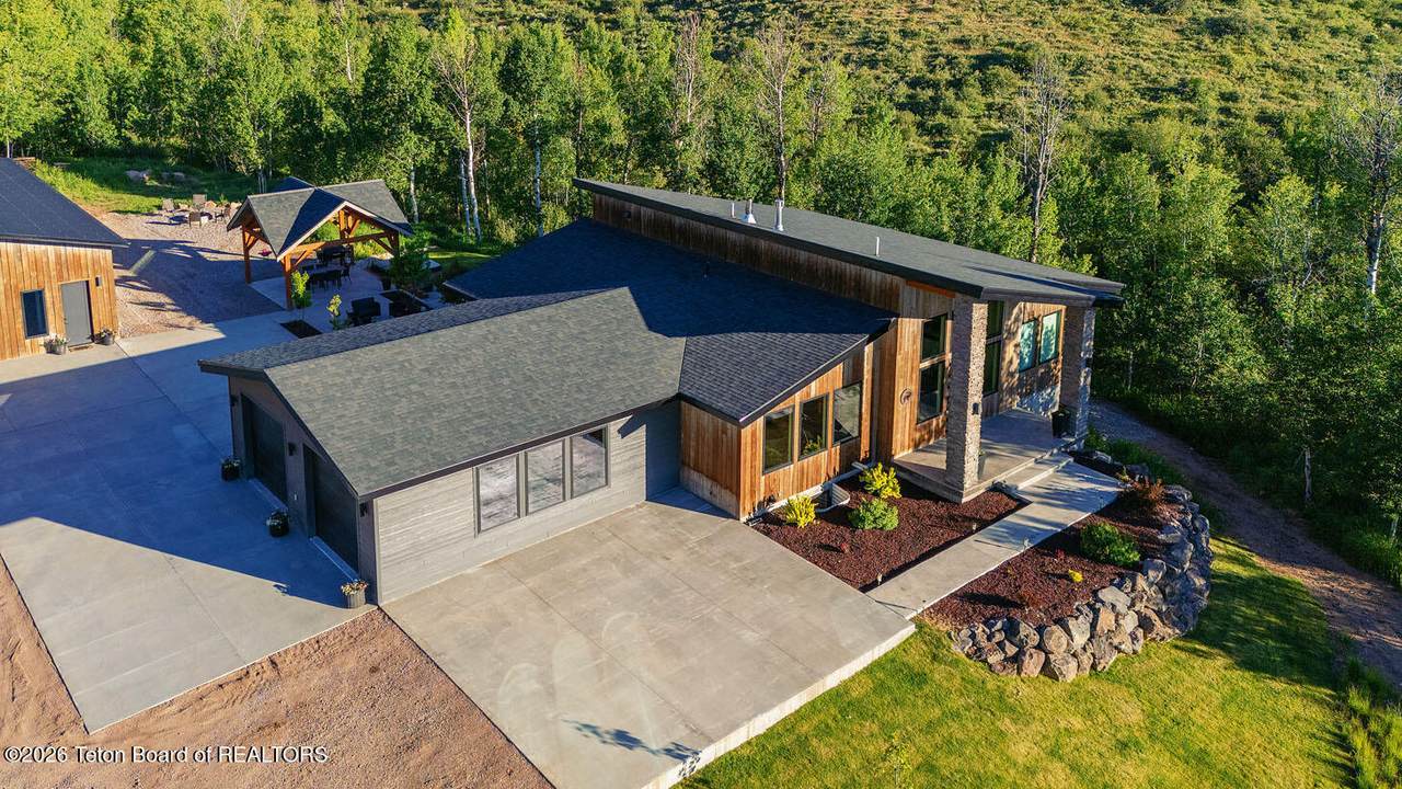 https://bt-photos.global.ssl.fastly.net/teton/1280_boomver_1_26-1644-2.jpg