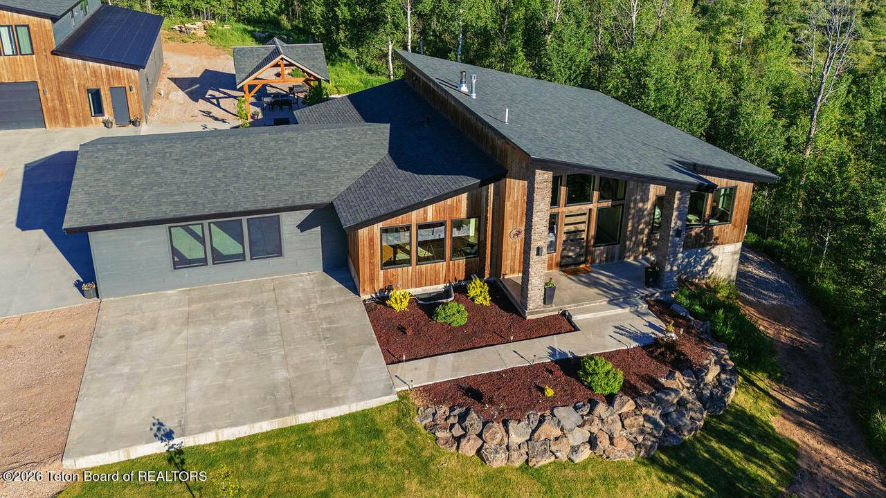 https://bt-photos.global.ssl.fastly.net/teton/1280_boomver_1_26-1644-2.jpg