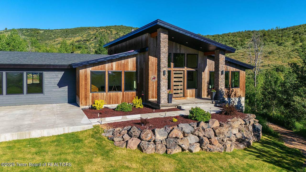 https://bt-photos.global.ssl.fastly.net/teton/1280_boomver_1_26-1644-2.jpg