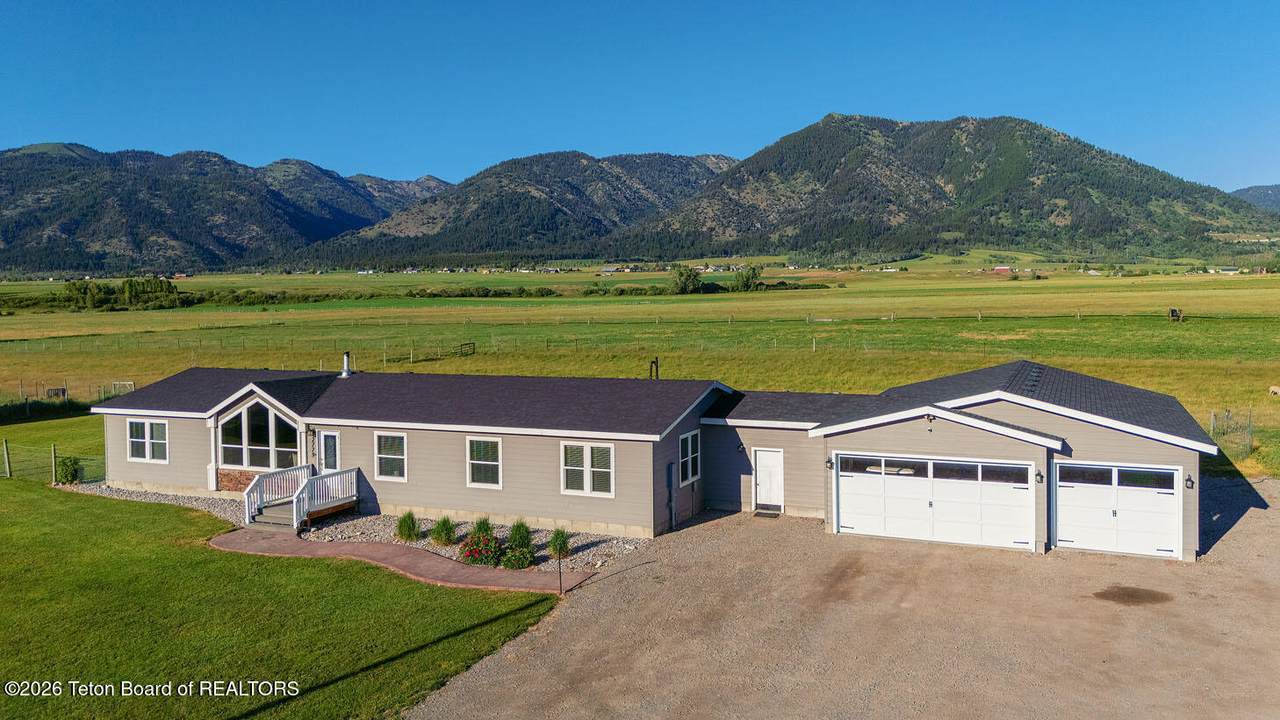 2779 County Road 122 - Photo 1