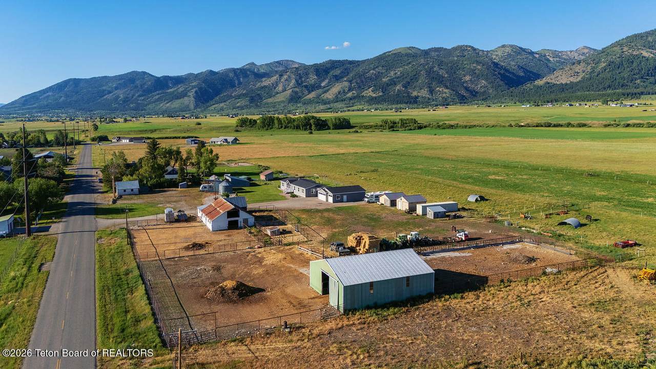 https://bt-photos.global.ssl.fastly.net/teton/1280_boomver_1_26-1647-2.jpg
