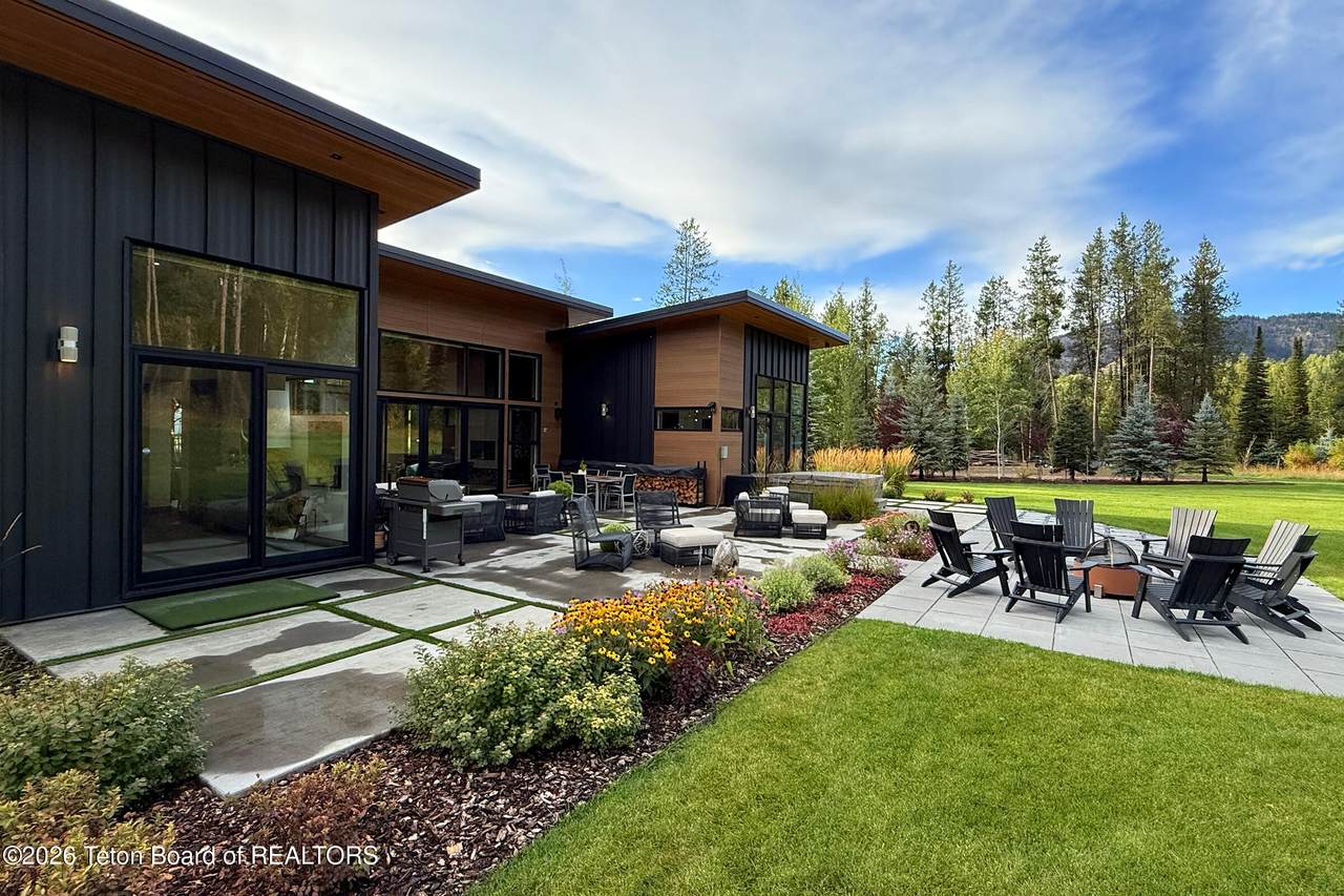 https://bt-photos.global.ssl.fastly.net/teton/1280_boomver_1_26-1651-2.jpg