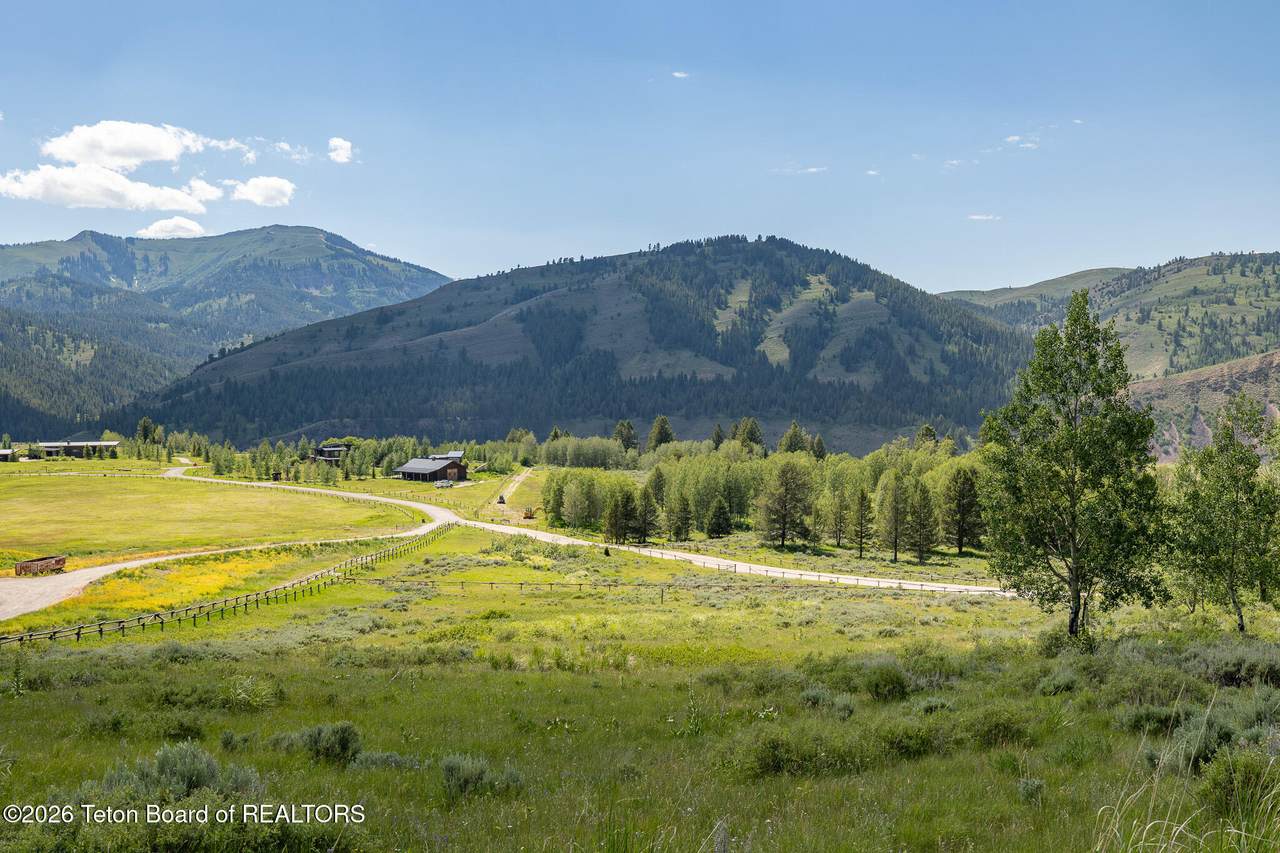 820 Elk Ridge Road - Photo 1
