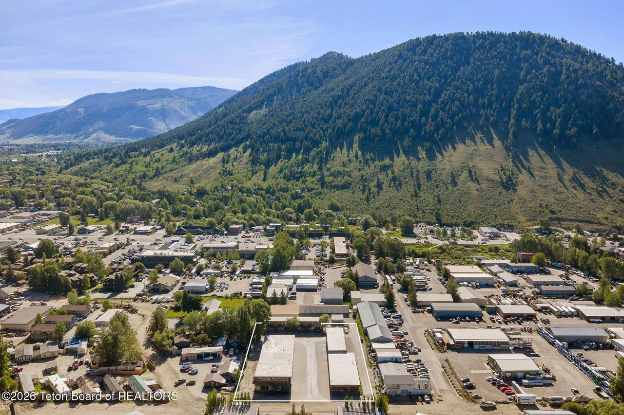 https://bt-photos.global.ssl.fastly.net/teton/1280_boomver_1_26-1665-2.jpg
