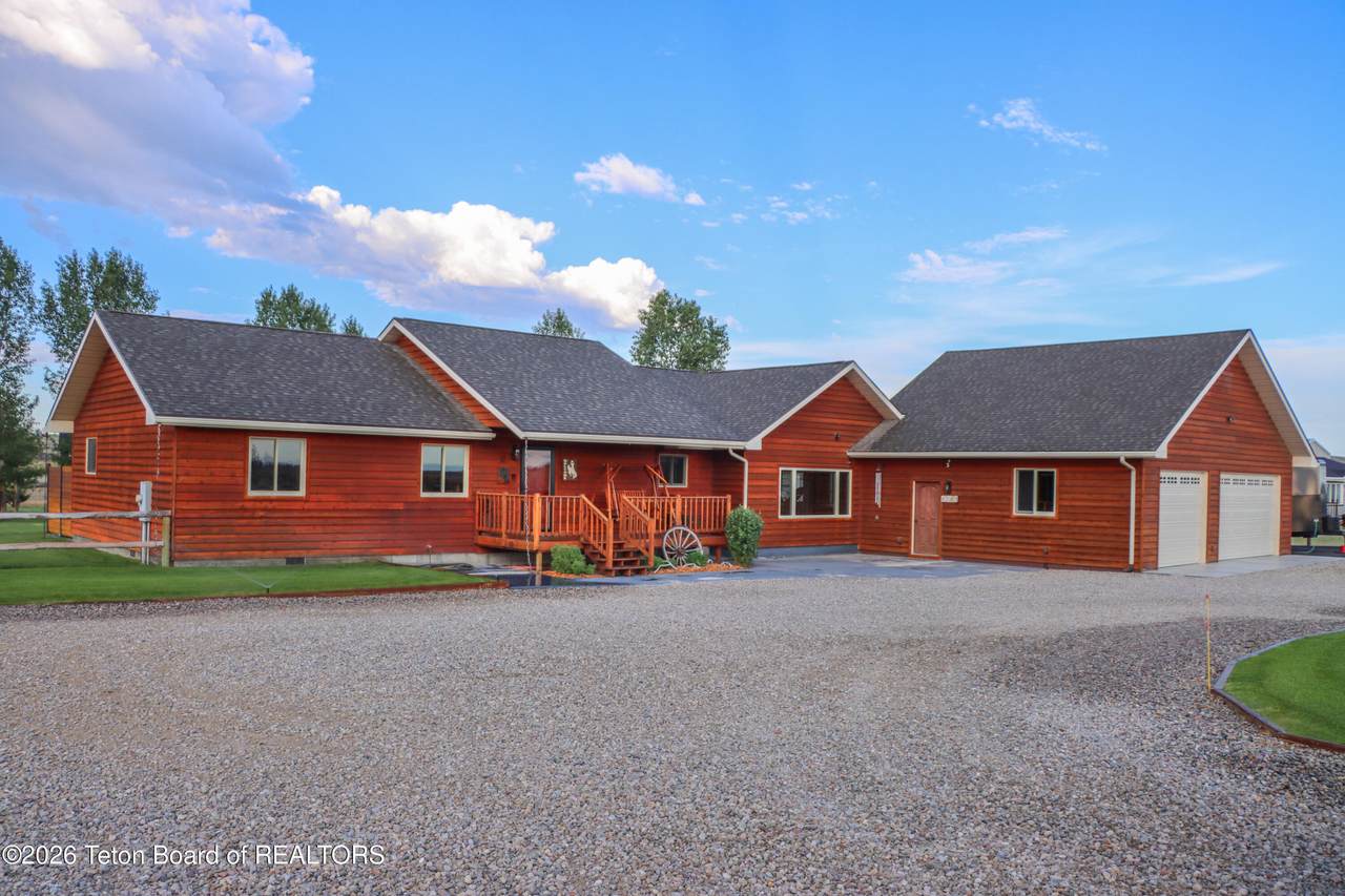 10 Flintlock Lane - Photo 1