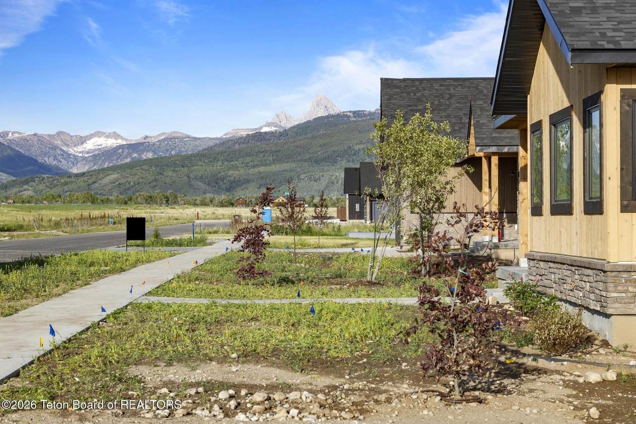 https://bt-photos.global.ssl.fastly.net/teton/1280_boomver_1_26-1678-2.jpg