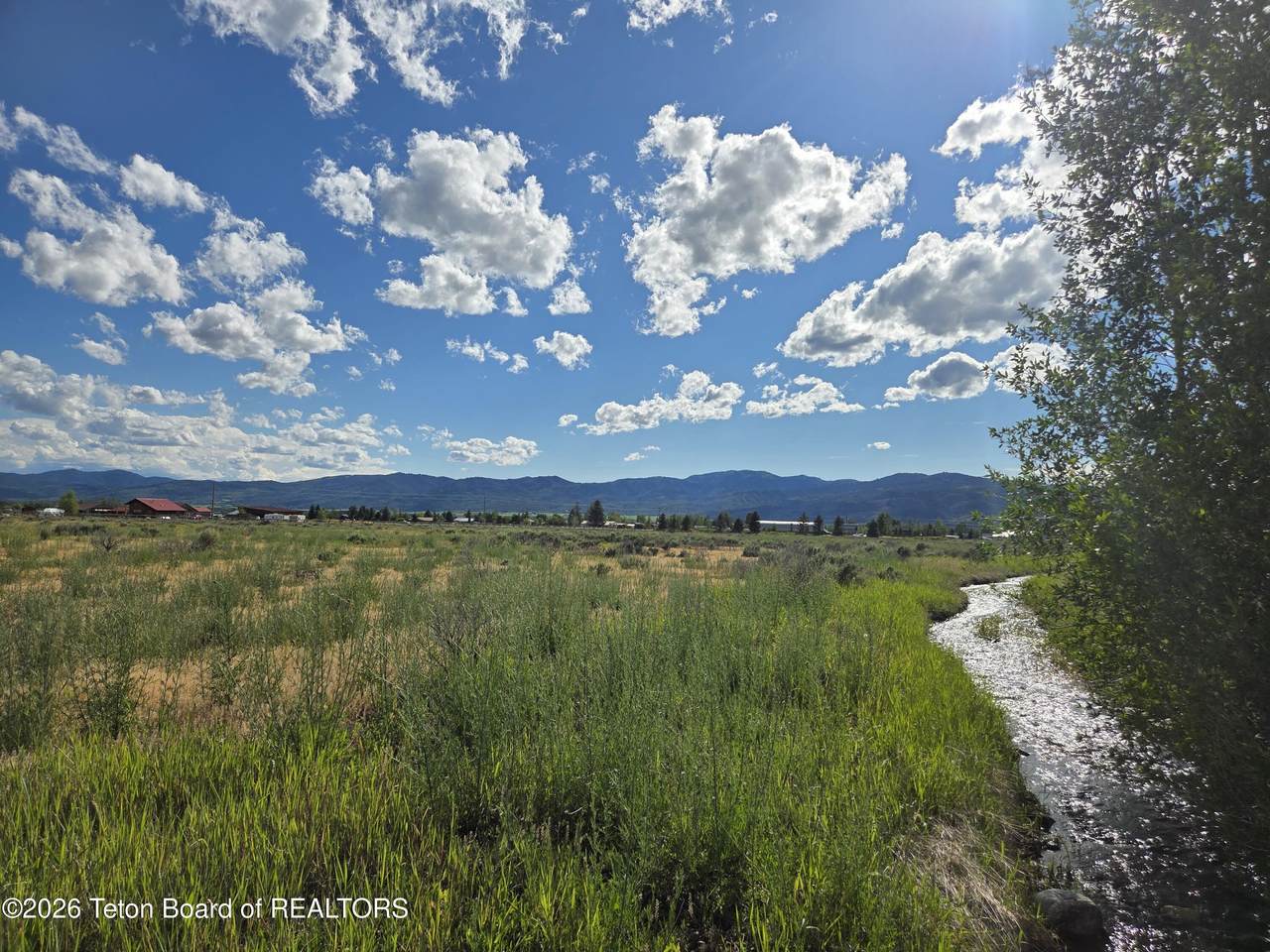 https://bt-photos.global.ssl.fastly.net/teton/1280_boomver_1_26-1702-2.jpg