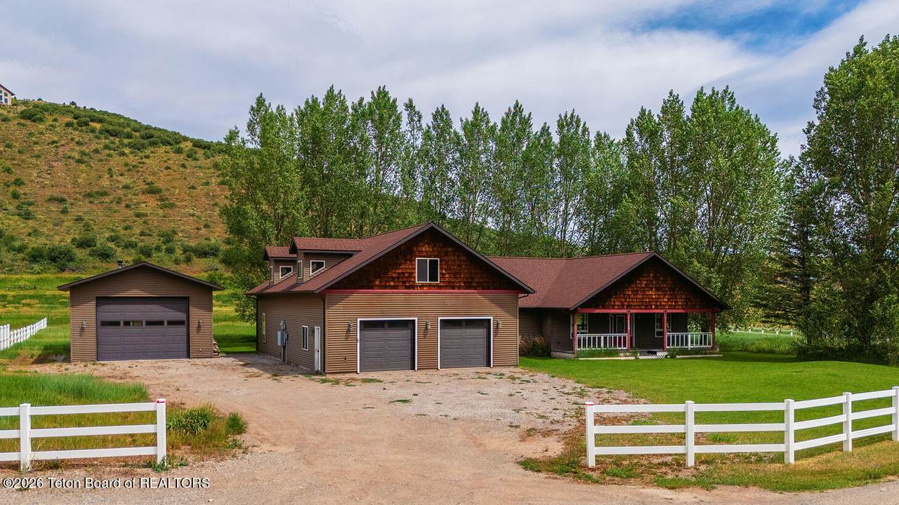 125 Wagon Rut Lane - Photo 1