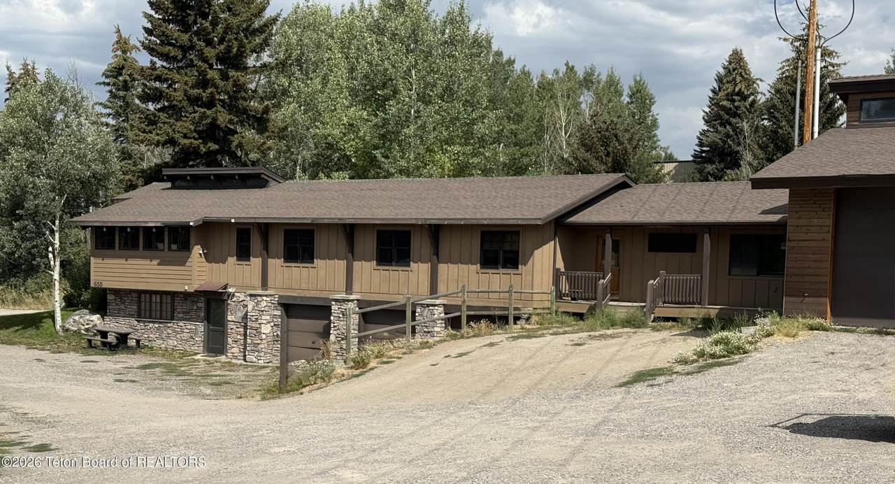 https://bt-photos.global.ssl.fastly.net/teton/1280_boomver_1_26-1795-2.jpg