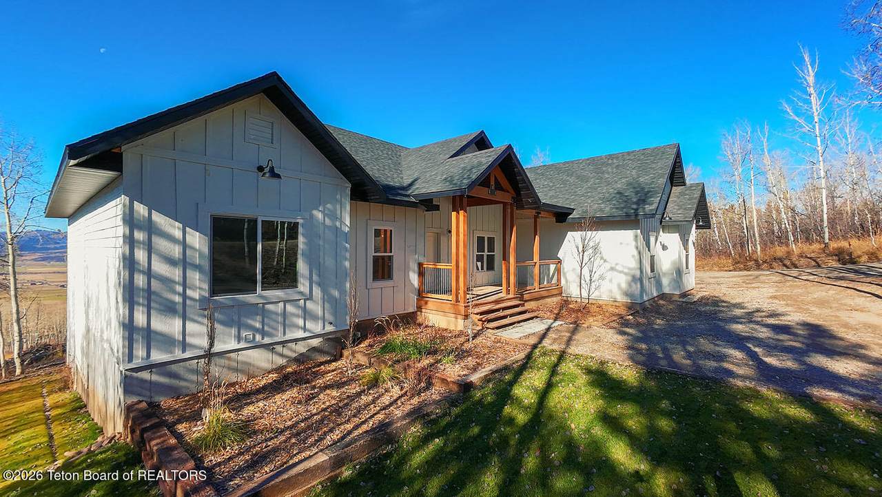 https://bt-photos.global.ssl.fastly.net/teton/1280_boomver_1_26-1804-2.jpg