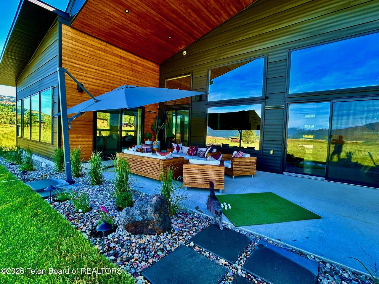 https://bt-photos.global.ssl.fastly.net/teton/1280_boomver_1_26-1808-2.jpg